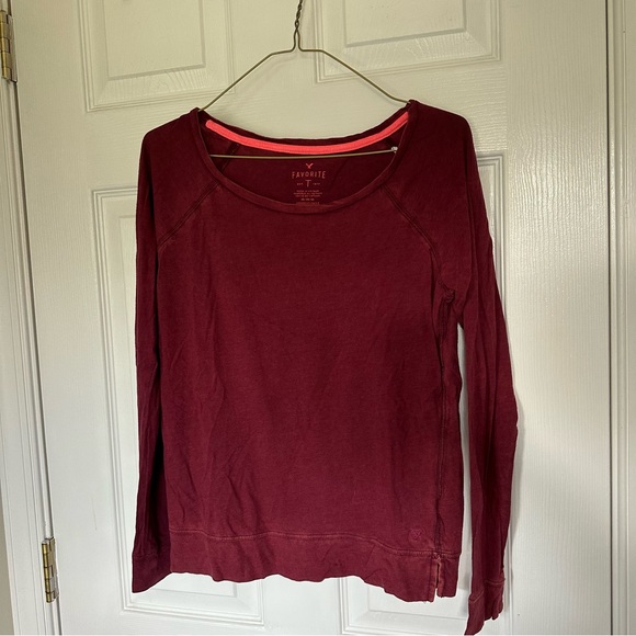 American Eagle Outfitters Red Long Sleeve Tee - Picture 1 of 3